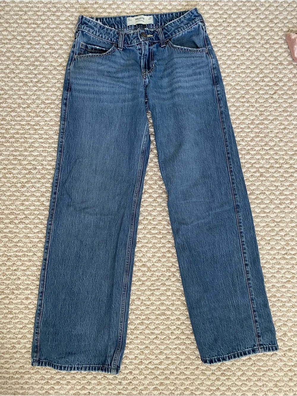 Hollister Low-Rise Baggy Jeans